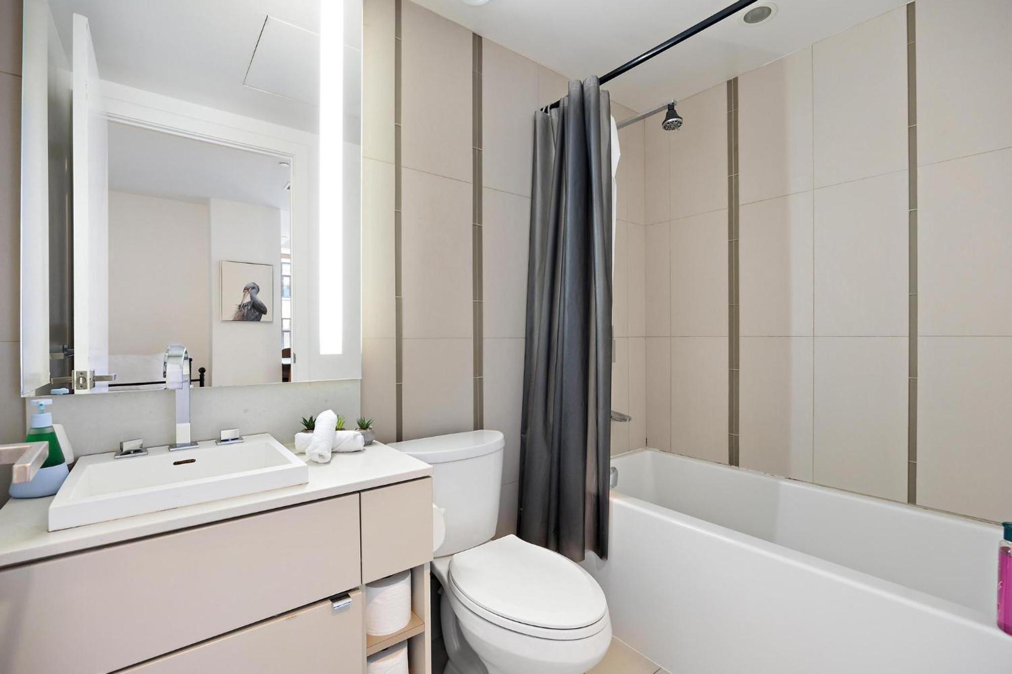 Downtown Toronto Condos Ngoại thất bức ảnh